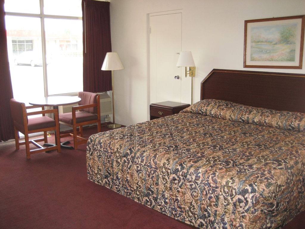 Sands Central Inn Χοτ Σπρινγκς Δωμάτιο φωτογραφία